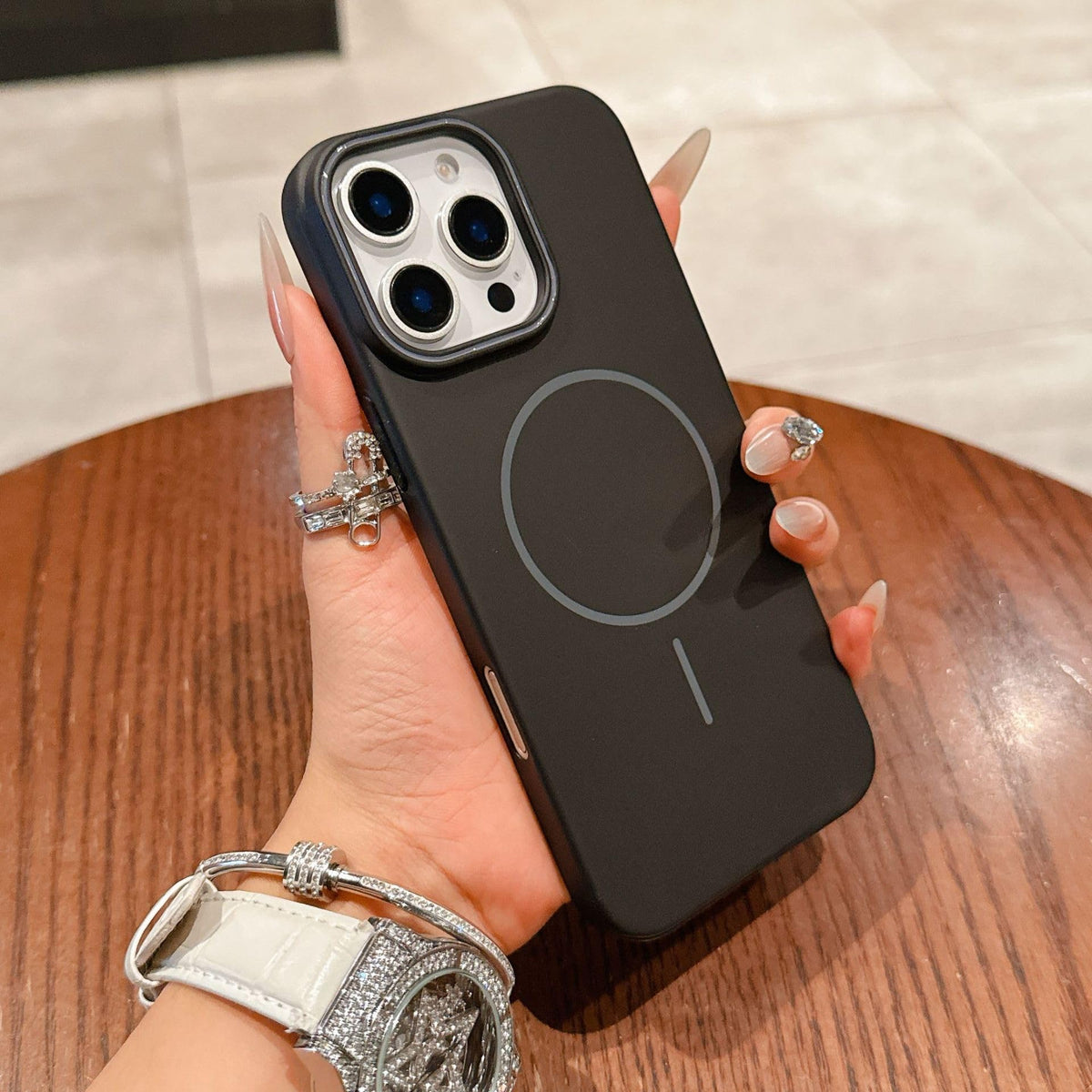 Luxury Ultra-Thin PC Hard Magnetic Matte Back Cover for iPhone
